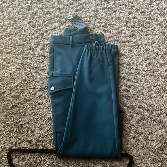 SHEIN Joggers - Picture 2 of 5